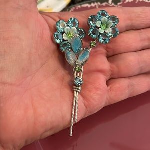 2 Flower brooch